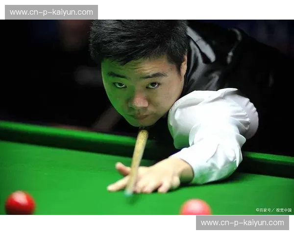 绿呢上的巅峰博弈：丁俊晖vs罗伯逊，那些视频里藏着的斯诺克江湖